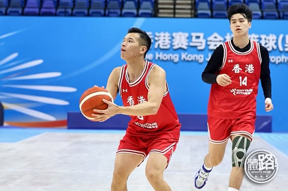 Image of 全運會男子籃球U22￼港隊🇭🇰球員吳翊旺著GA Fit Gear PRO護膝