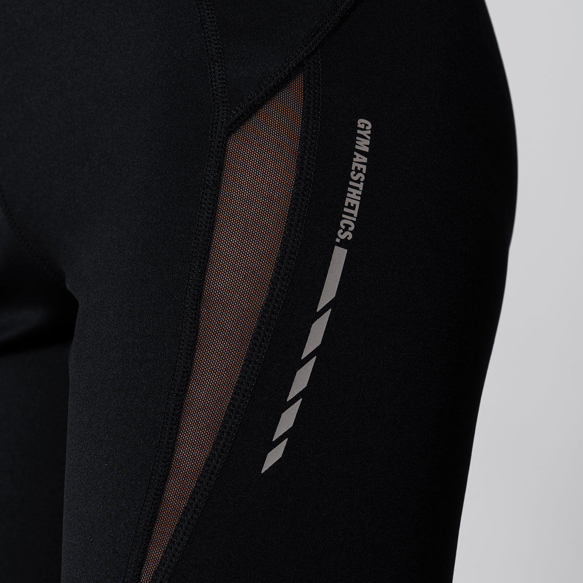 Image of 女裝功能緊身短褲