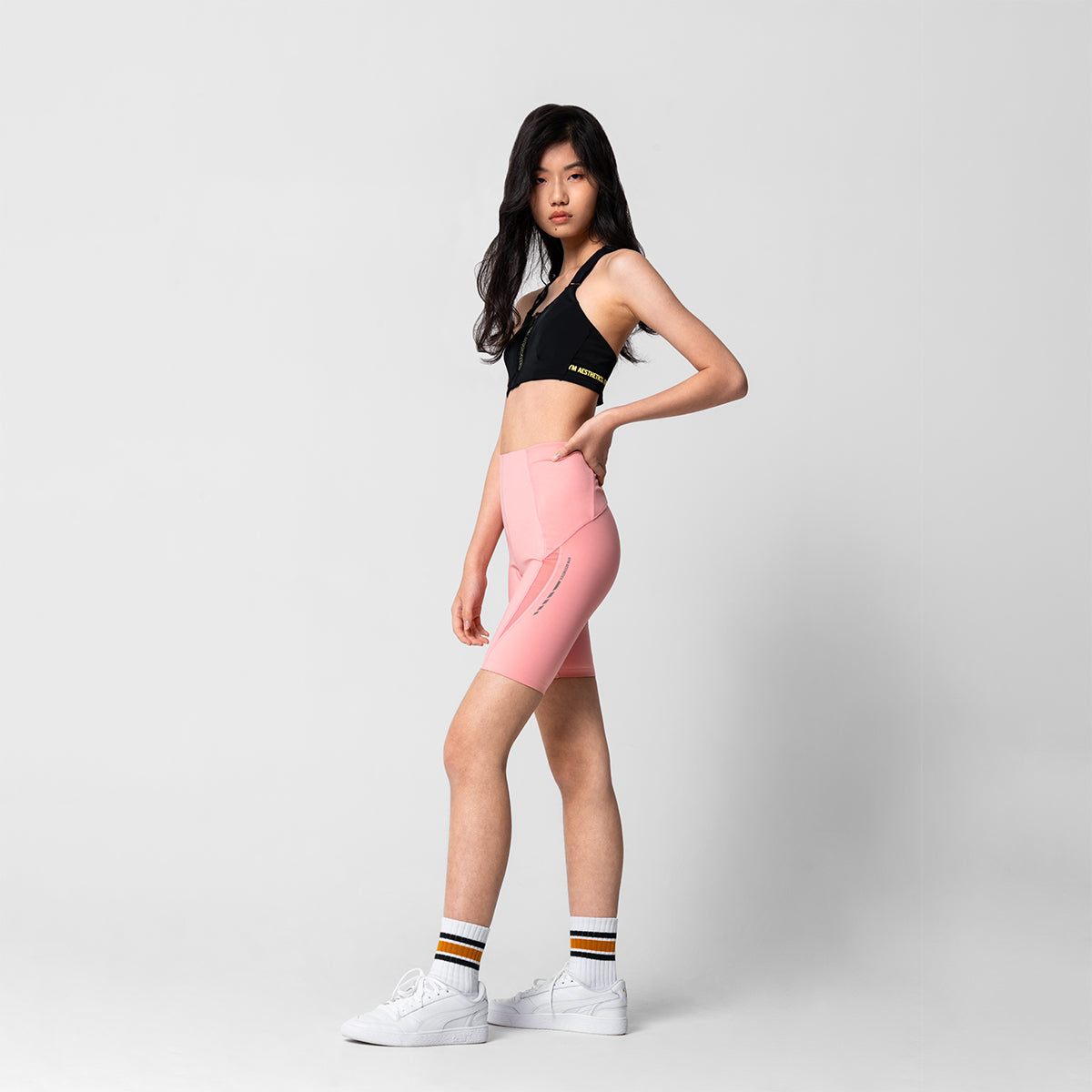 Image of 女裝功能緊身短褲