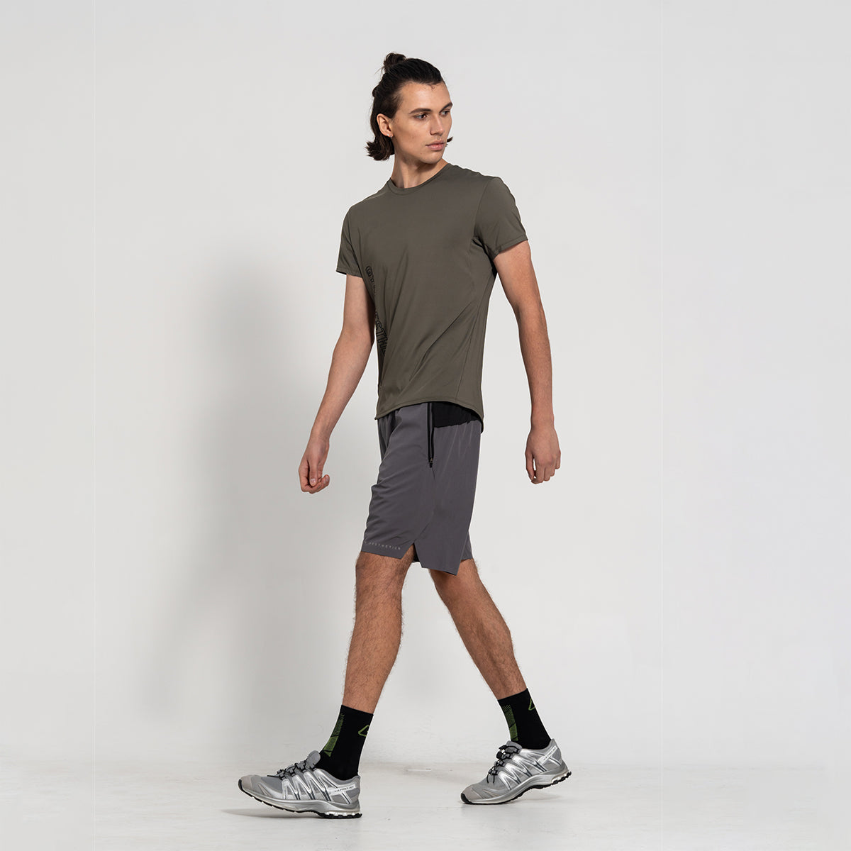 Image of Fabric Blocking Activewear Performance 9 Inch Shorts for Men