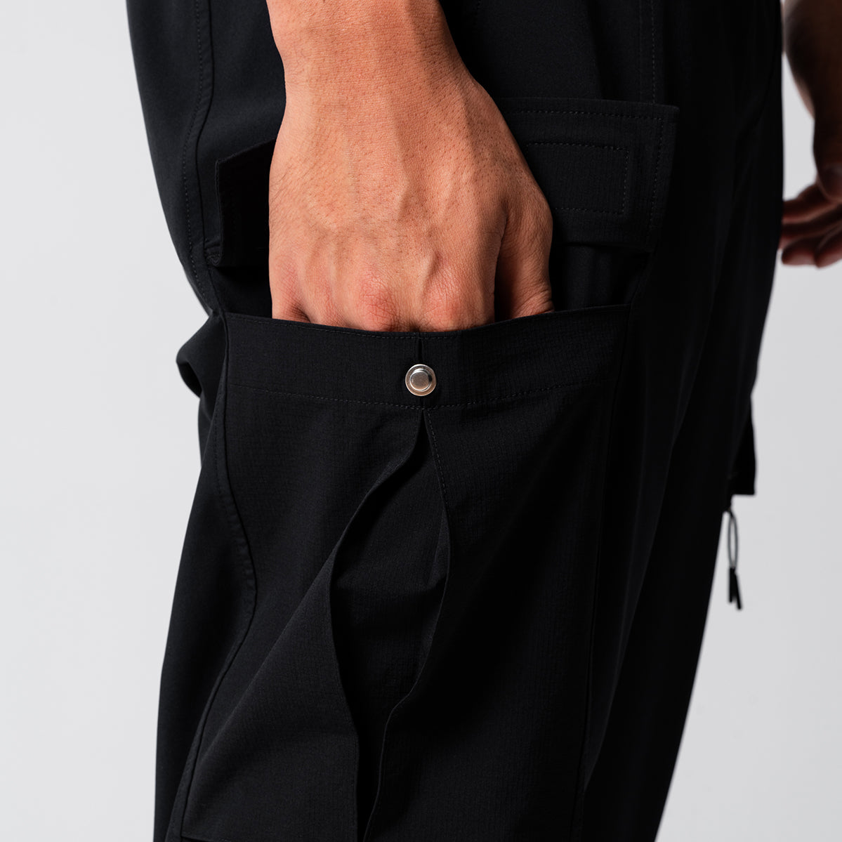 Image of Fabric Blocking Functional Cargo Straight Pants for Men