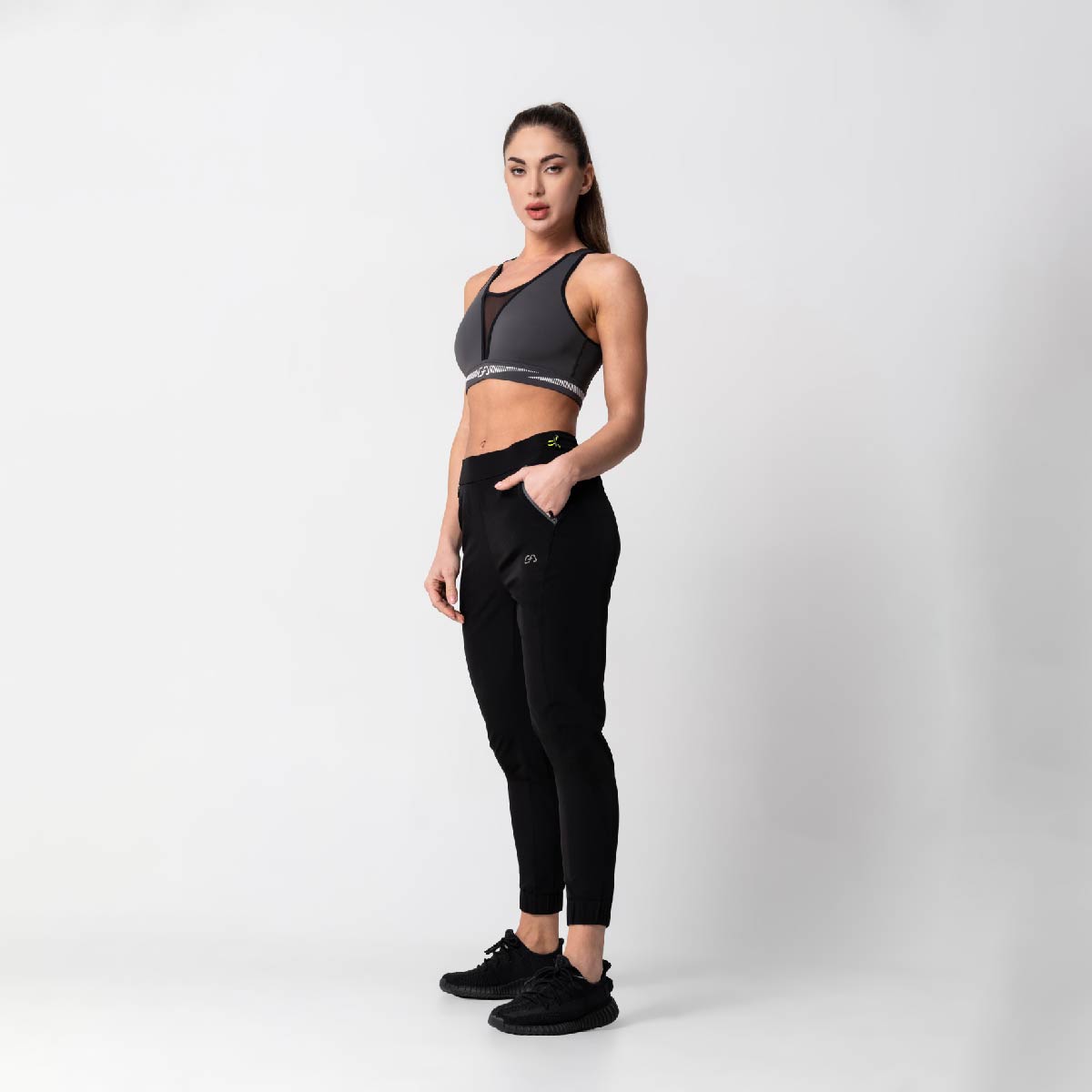 Image of 女裝功能人體工學慢跑褲