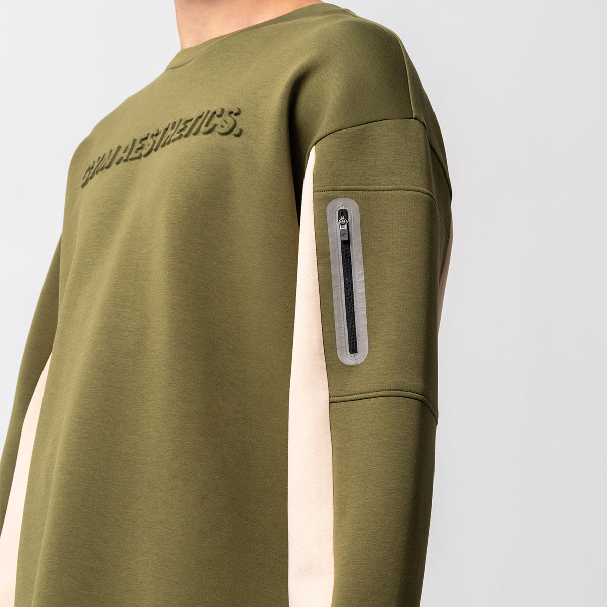 Image of Oversize Everyday Wears Embossed Print Sweatshirt Color Blocking for Men