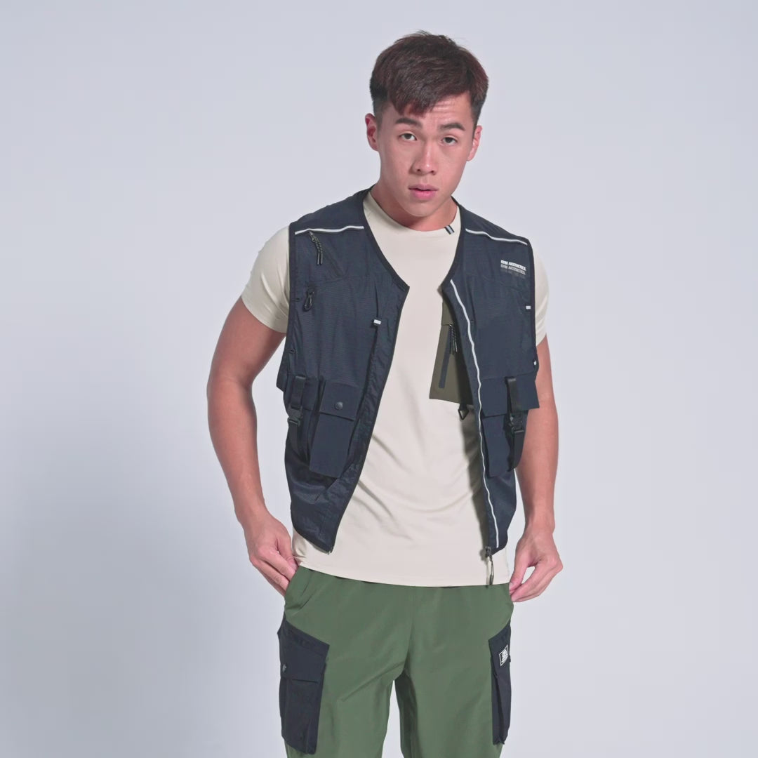 Image of Color Blocking Functional Cargo 9 Inch Running Shorts for Men