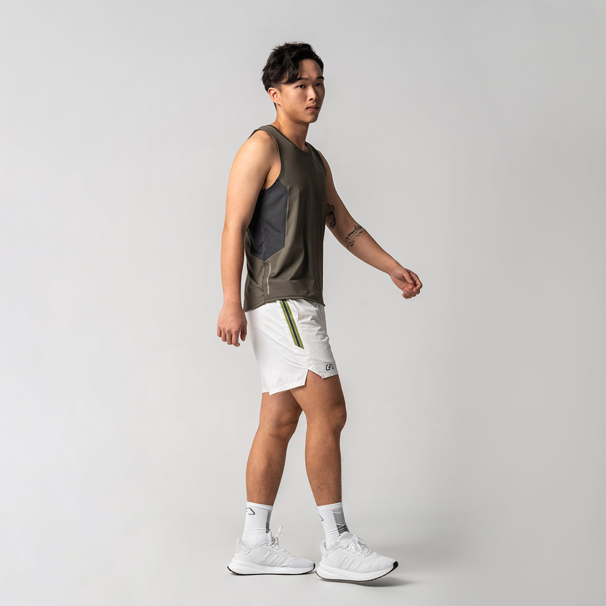 Image of Training Breathable Mesh Blocking Tank Top for Men