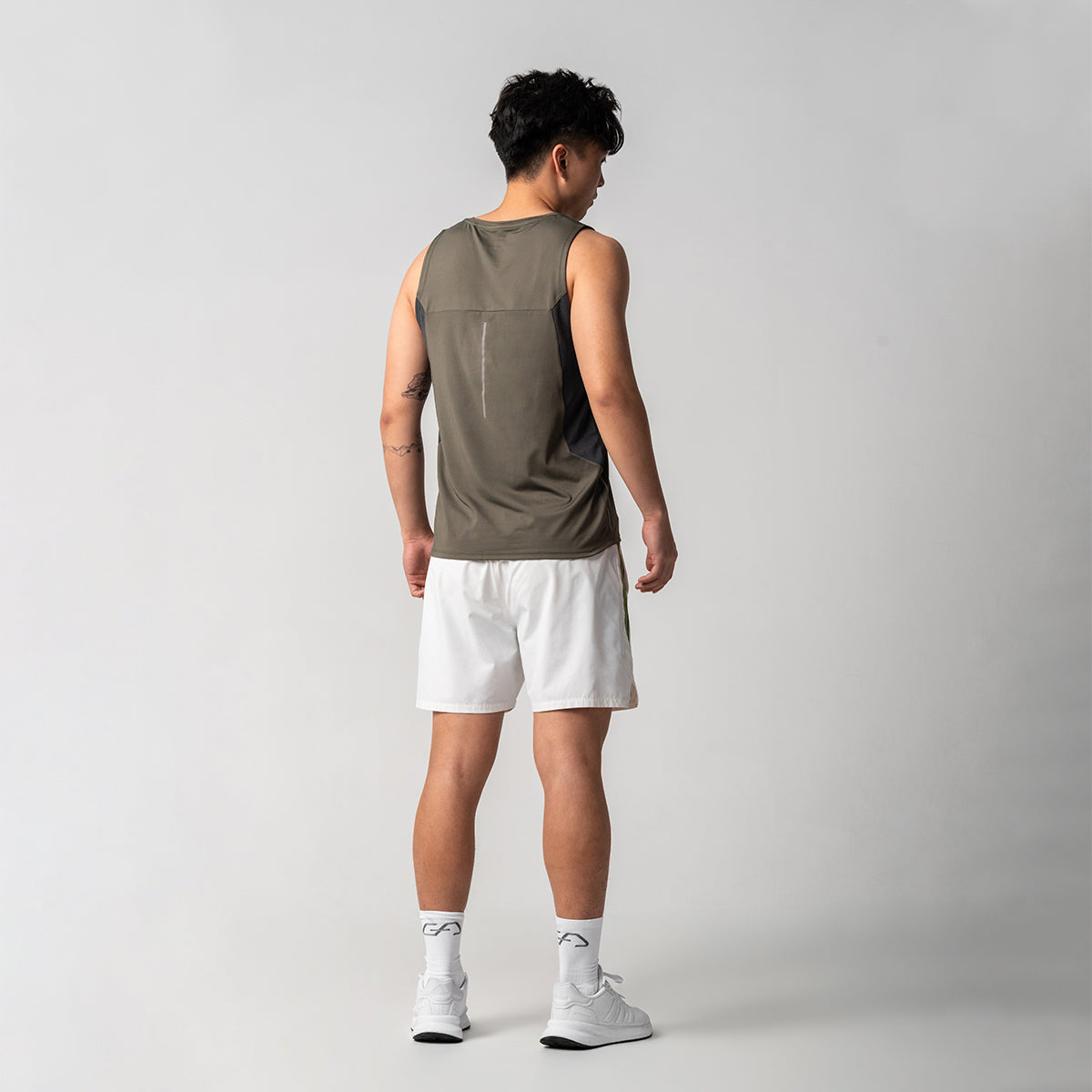 Image of Training Breathable Mesh Blocking Tank Top for Men