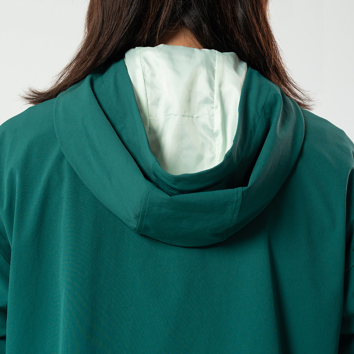 Image of 網球新潮女裝性能外套