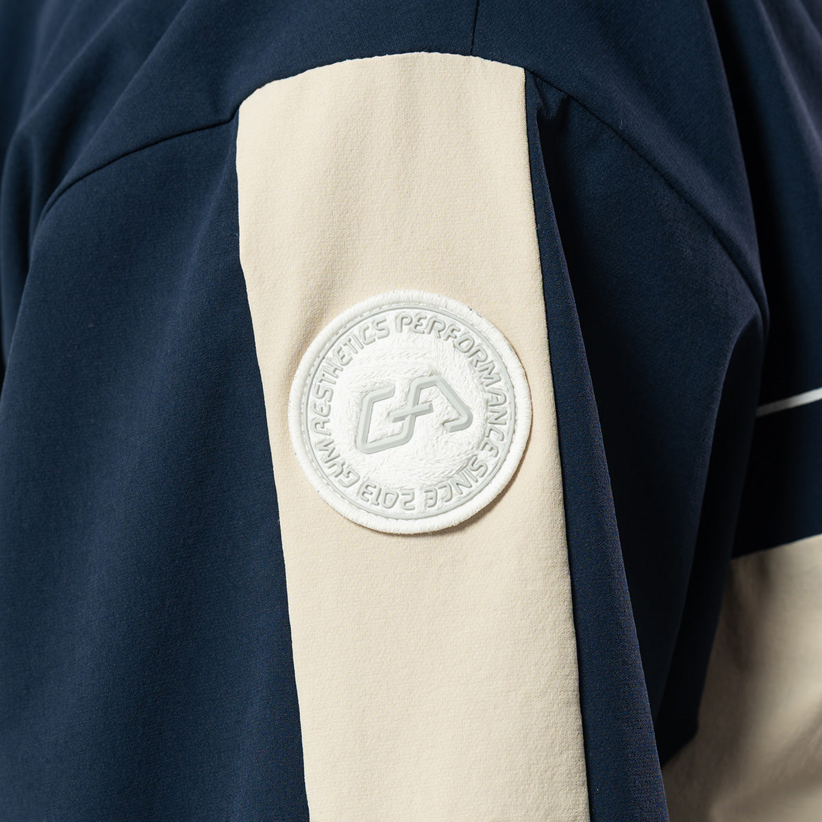 Image of 網球新潮女裝性能外套