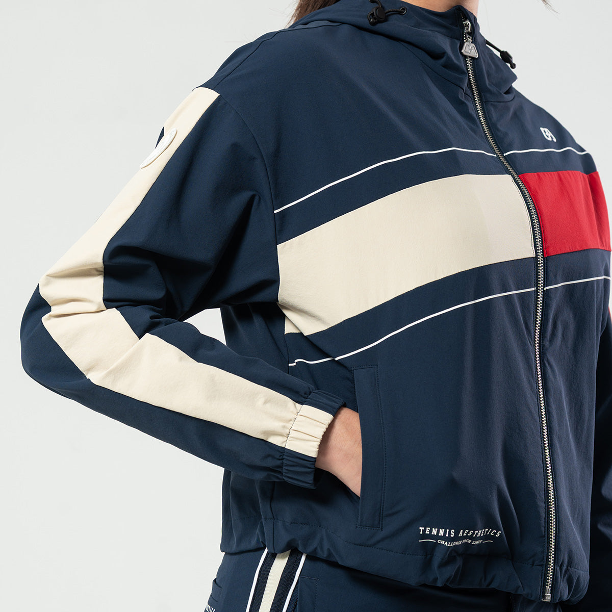 Image of 網球新潮女裝性能外套