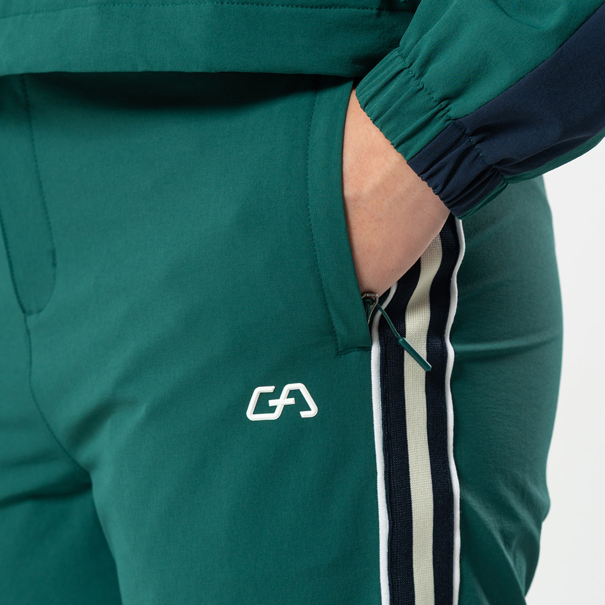 Image of 新潮女裝性能直腳褲