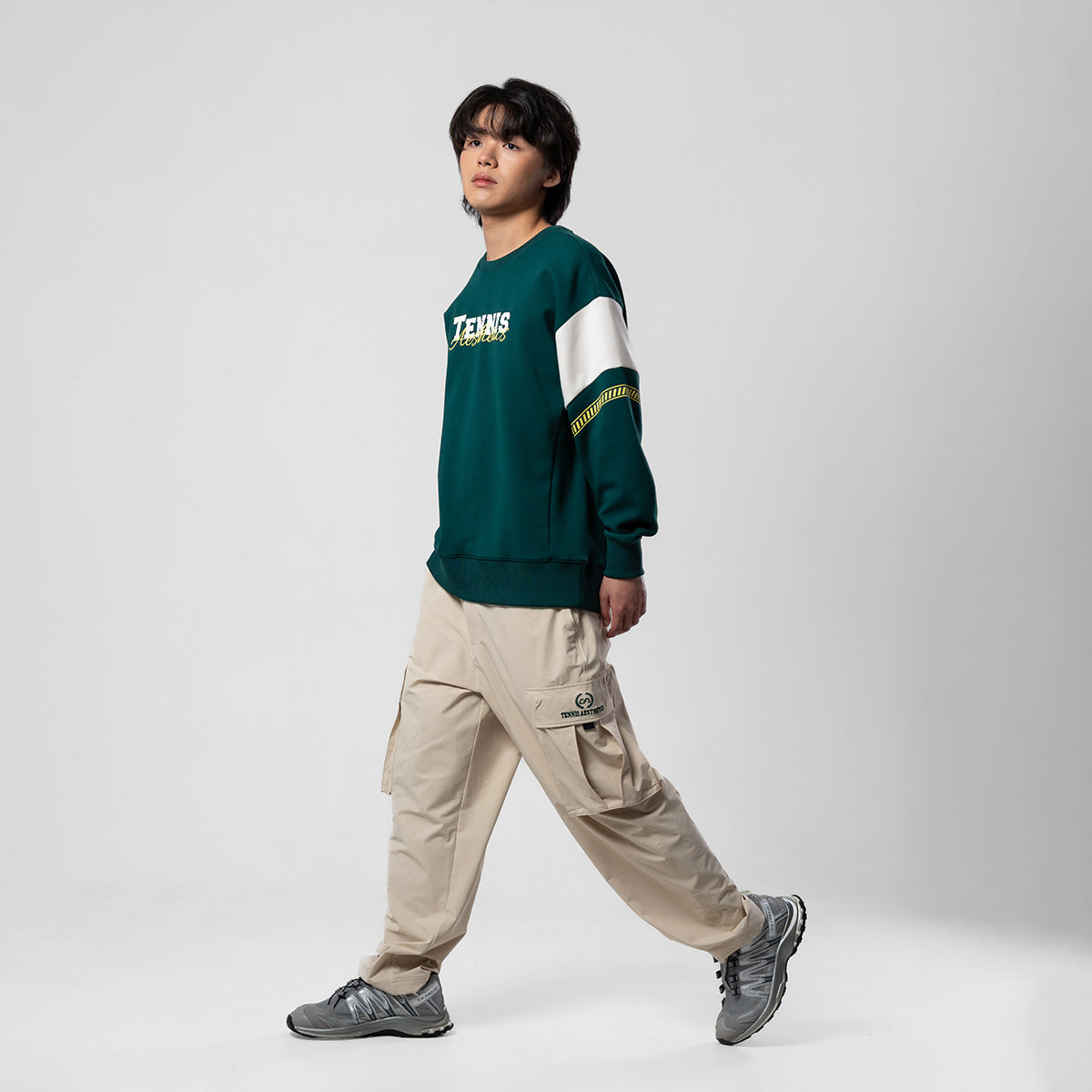 Image of Trendy Performance Cargo Pants for Unisex