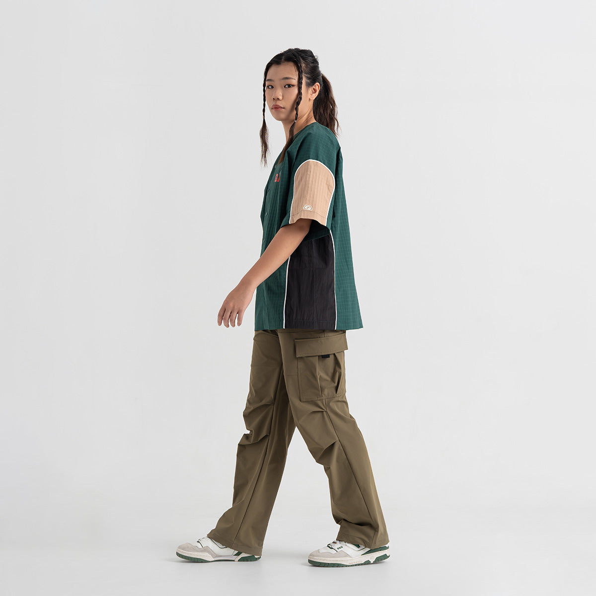 Image of Trendy Performance For Basketball Short Sleeve Jacket for Unisex