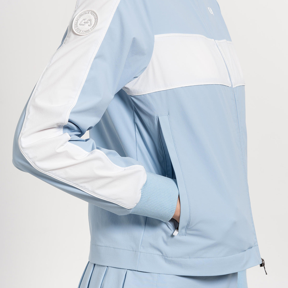 Image of 網球新潮女裝性能外套