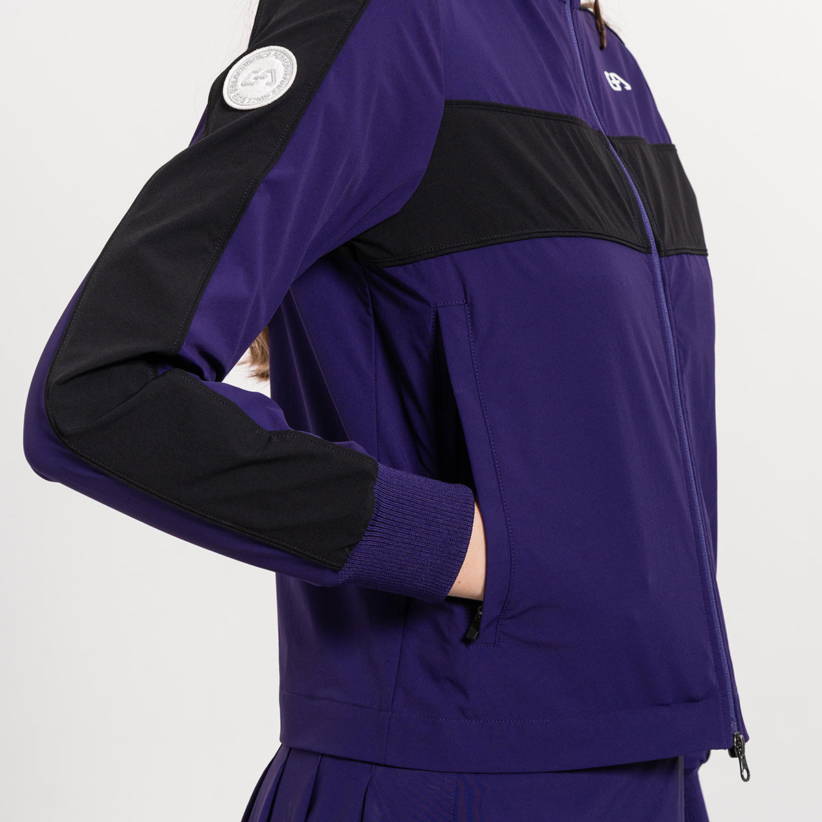 Image of 網球新潮女裝性能外套