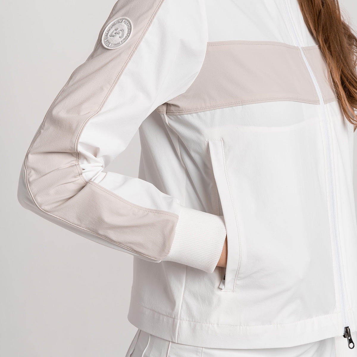 Image of 網球新潮女裝性能外套