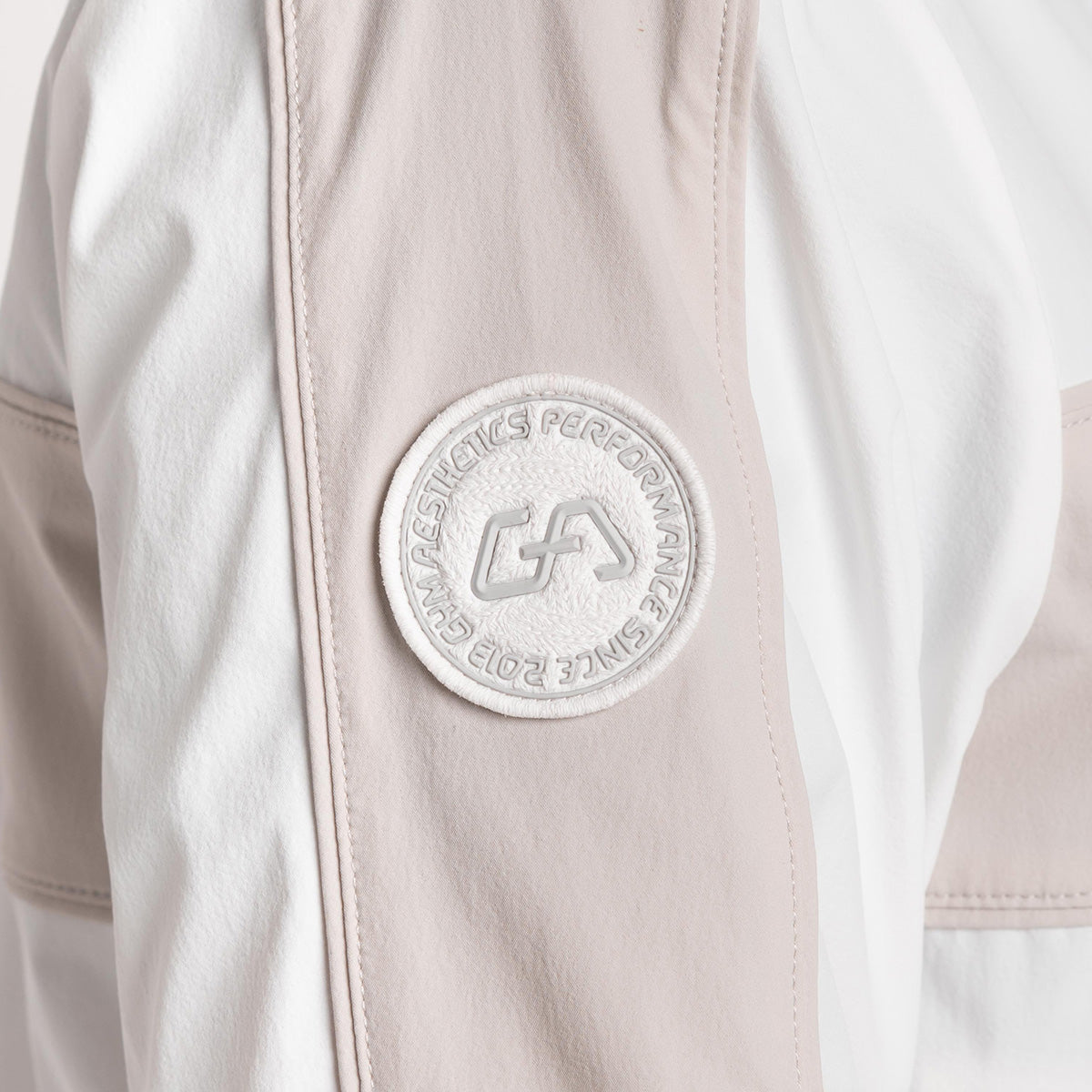 網球新潮女裝性能外套