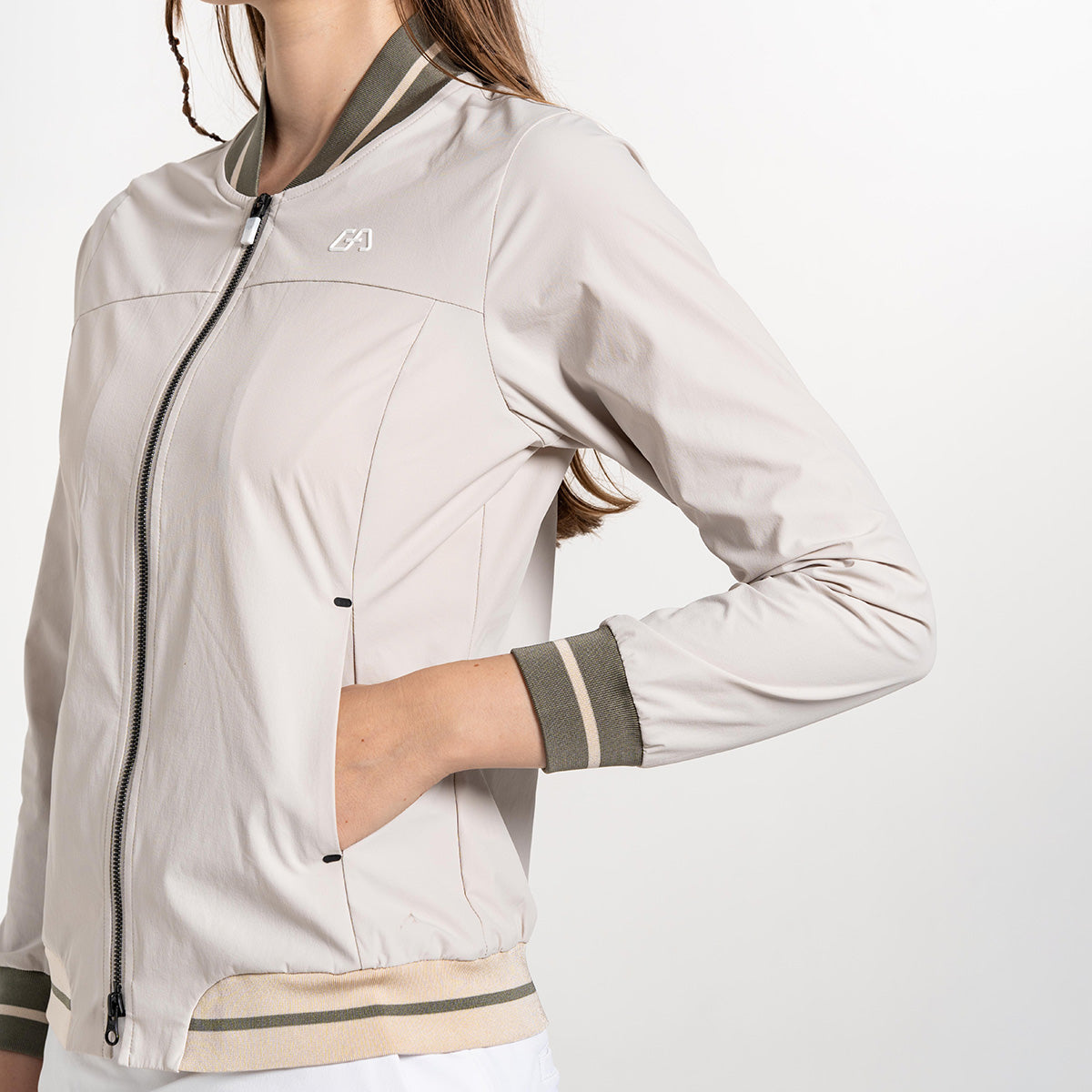 Image of 新潮女裝性能高爾夫球外套