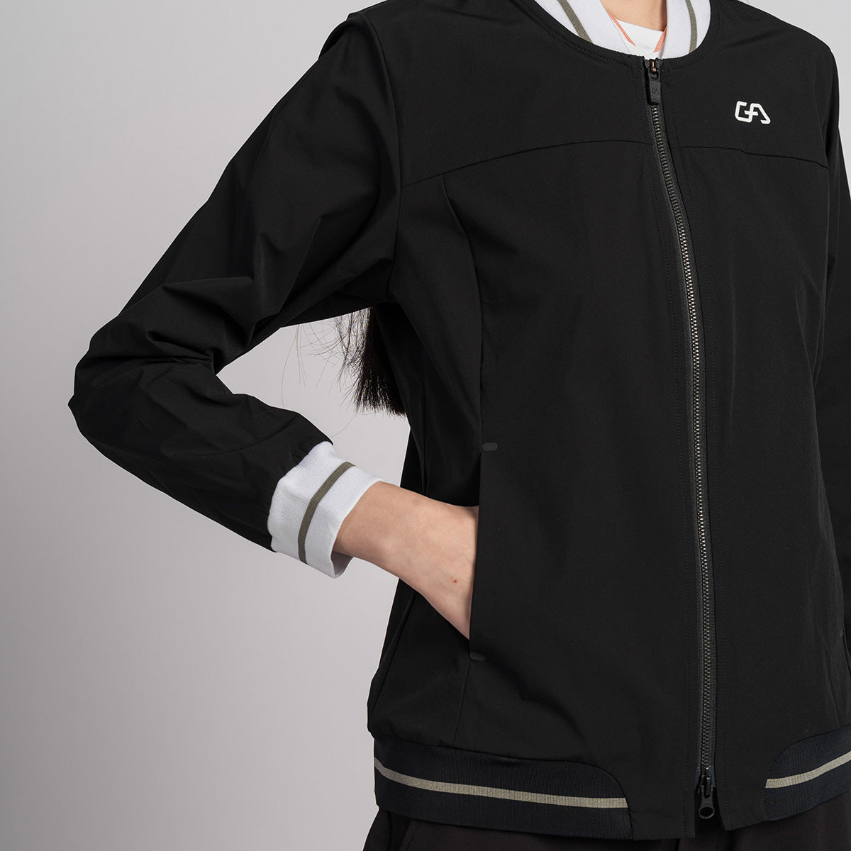 Image of 新潮女裝性能高爾夫球外套