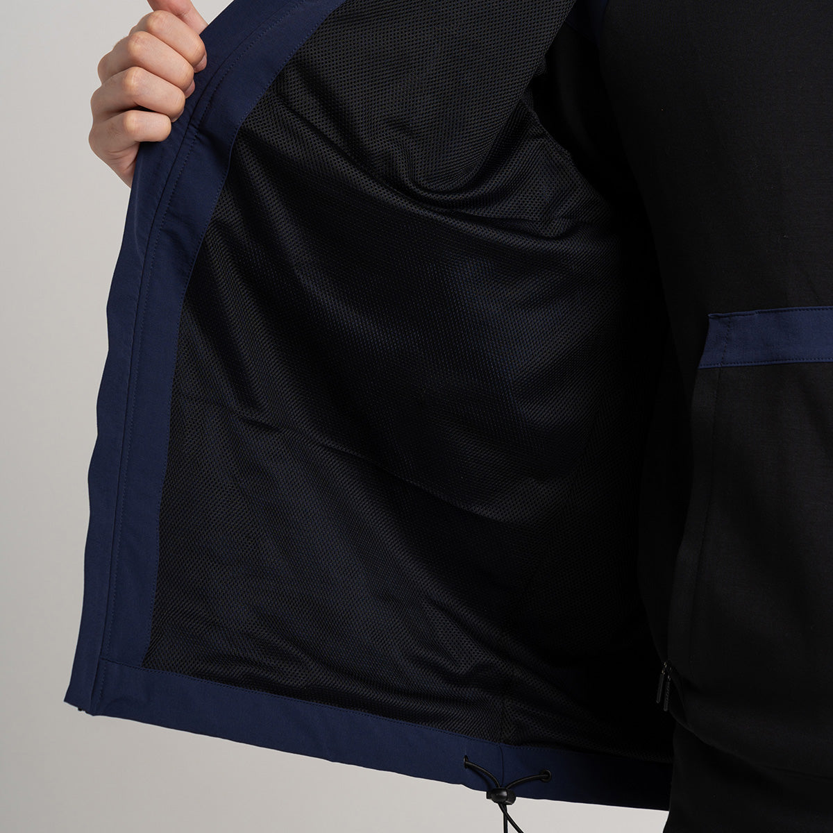 Image of 抗水男裝功能短襯外套