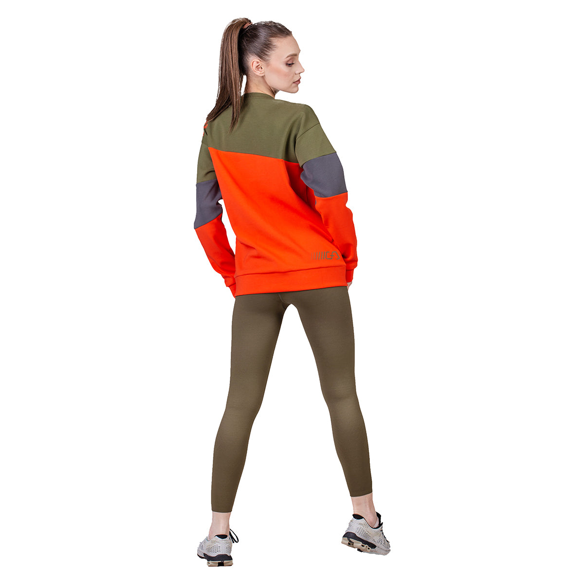 Image of 女裝休閒吸濕排汗撞色長袖運動上衣